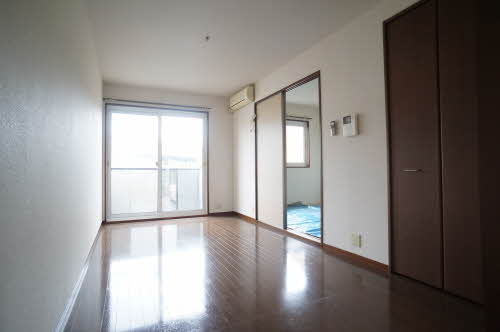 メゾン・ジョワイユ B 103号-2