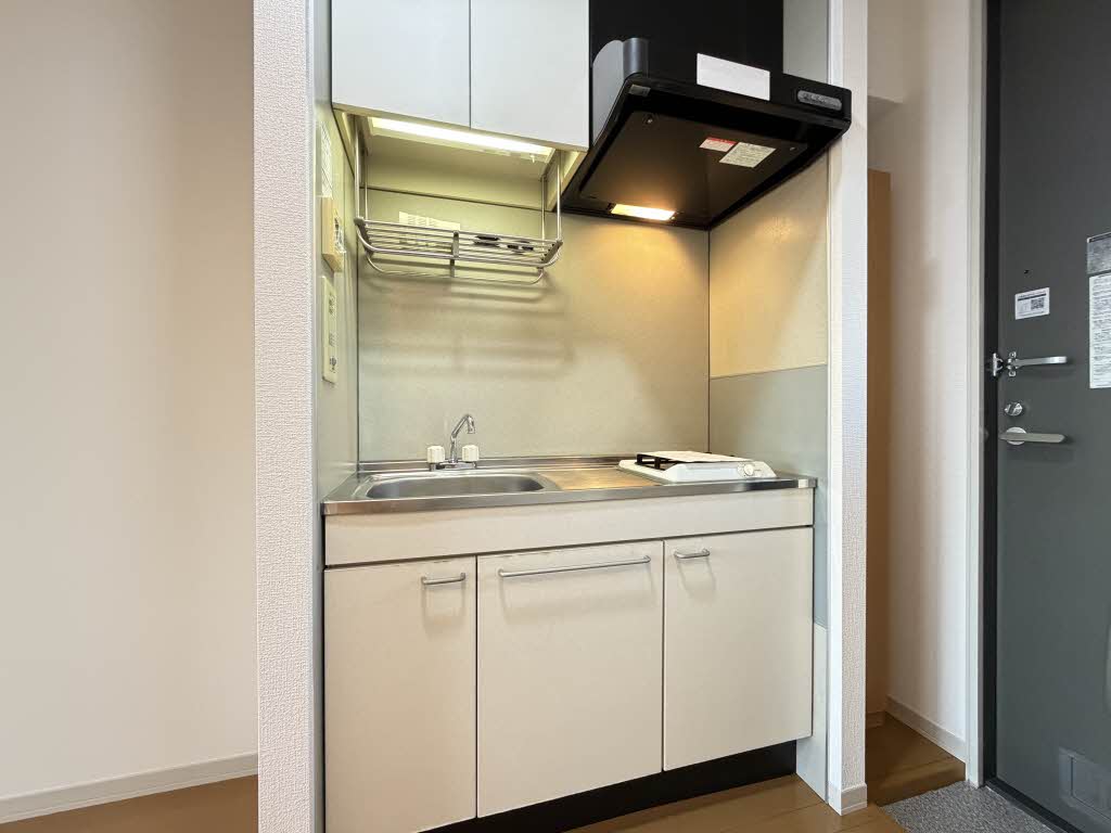 シャーメゾン詩歌の森　Ａ 202号-4