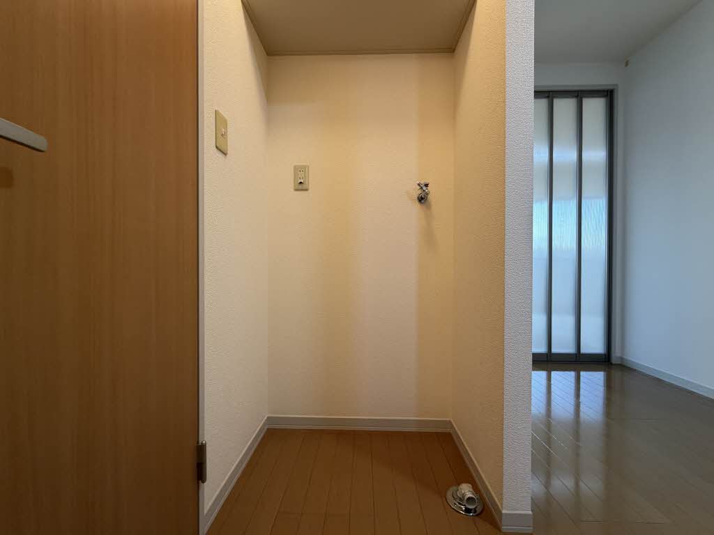 シャーメゾン詩歌の森　Ａ 202号-8