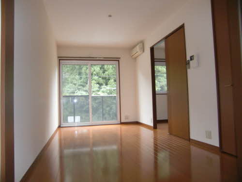 ハイツ駒下 203号-2