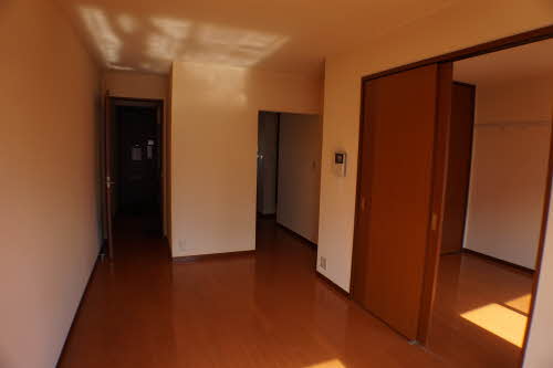 シャーメゾン・サラ 201号-3