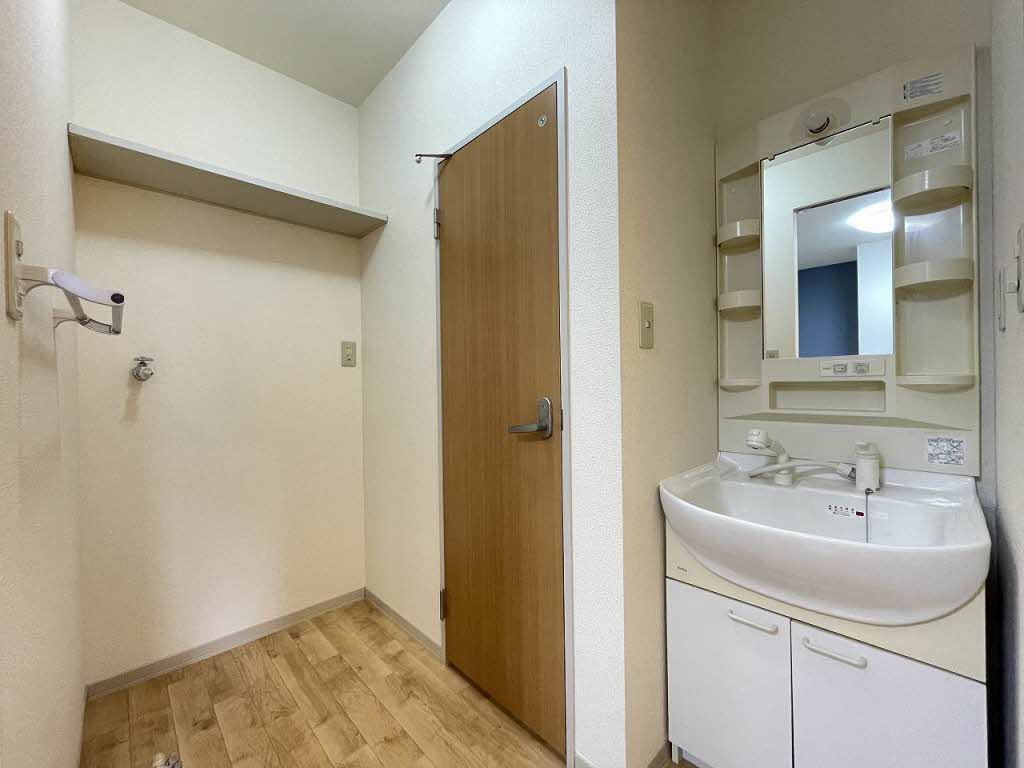 シャーメゾン泉 102号-8