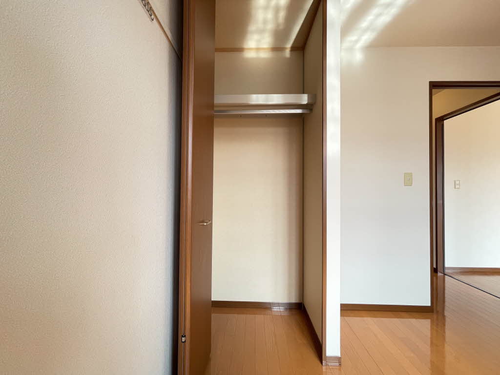 プラザ・カナン弐番館 202号-9