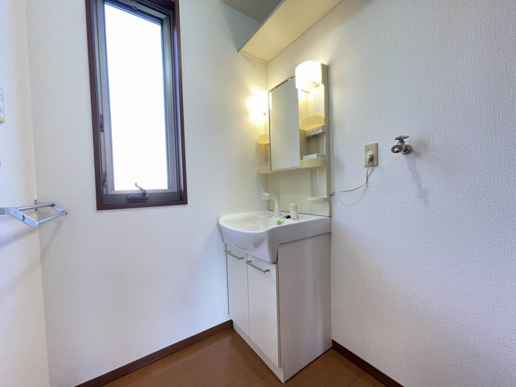 シャーメゾン・インター　Ｂ 102号-7