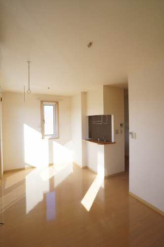 シャーメゾン栄 202号-5