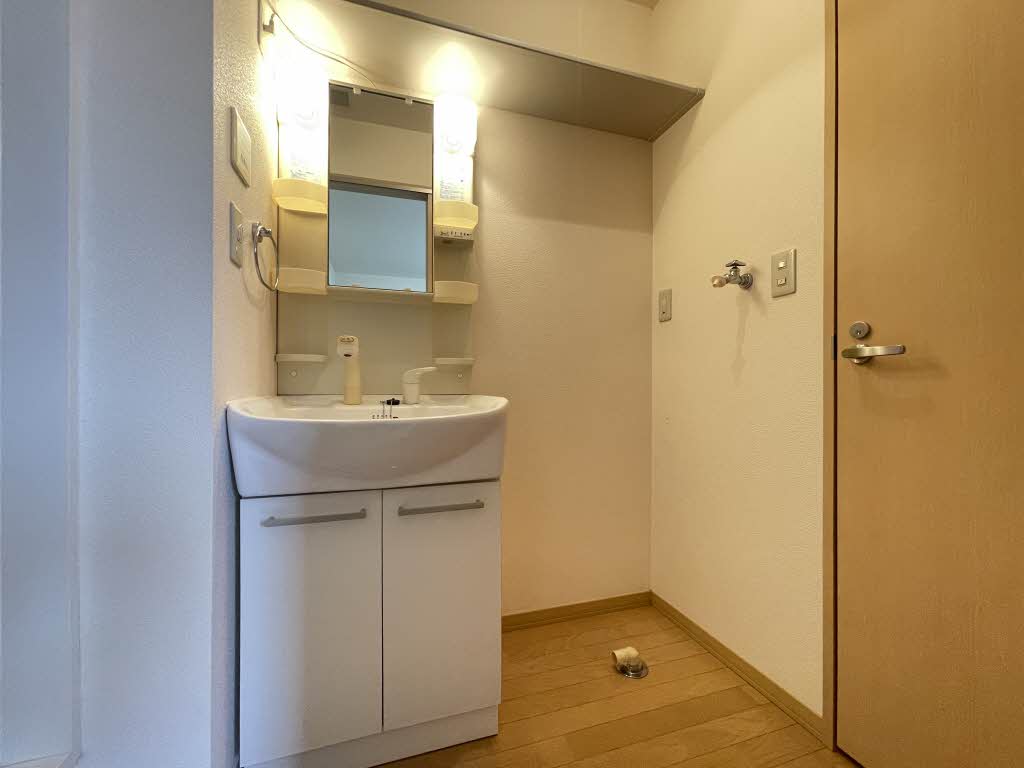 シャーメゾン菜摘 103号-5