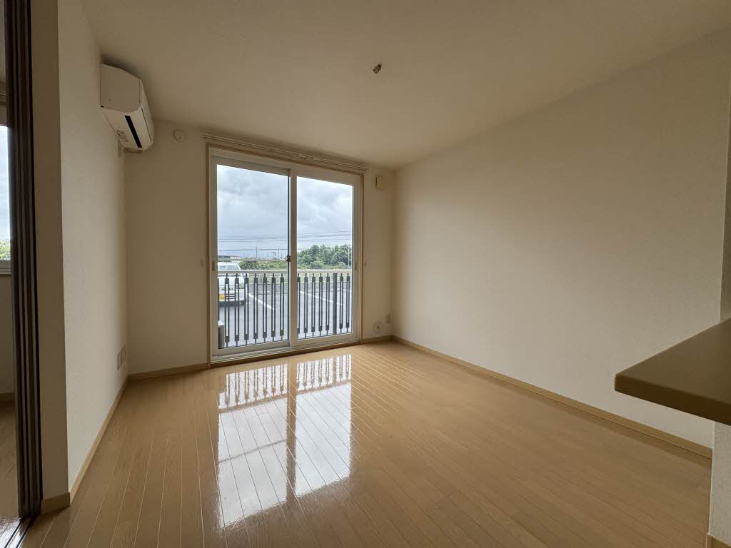 リリー・シャーメゾン F 101号-2