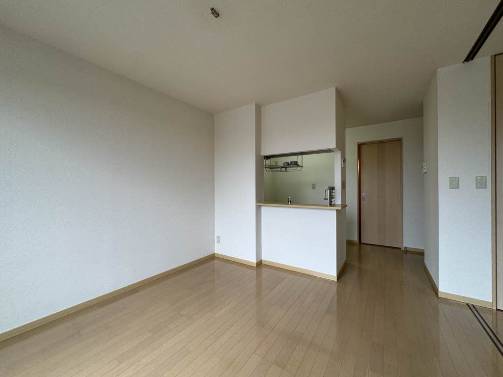 リリー・シャーメゾン F 101号-3