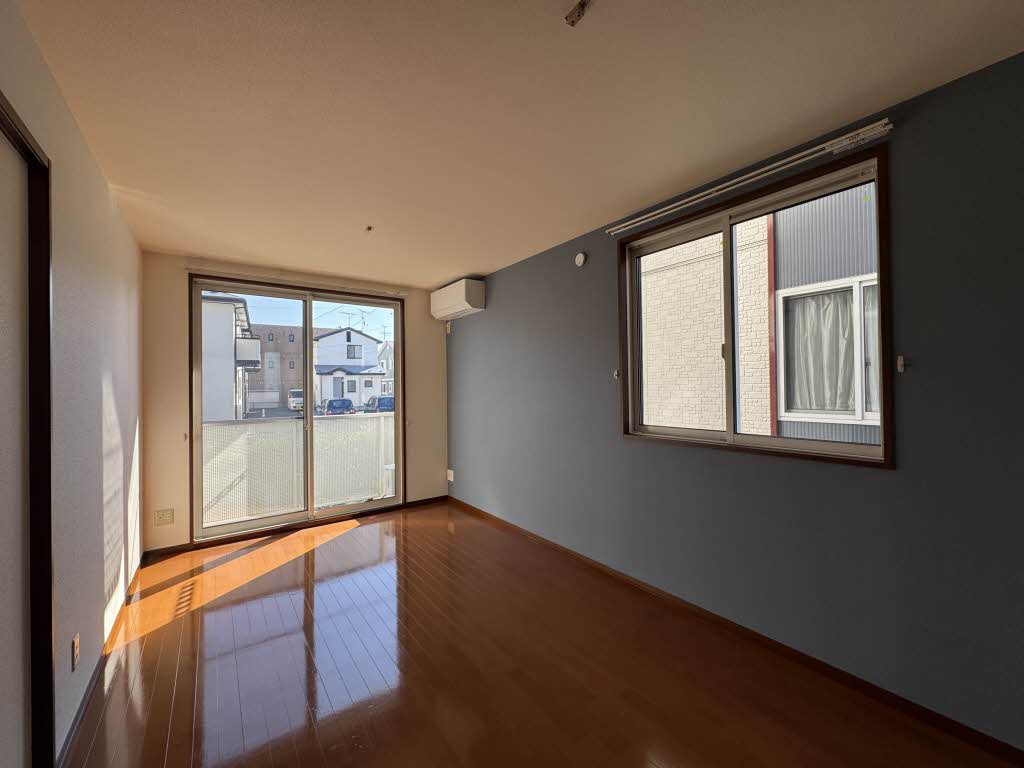 グランセレッソ　Ｆ 102号-2