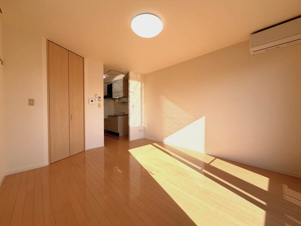 メゾンシャロット 203号-3