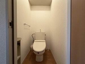 バリュージュ東通 102号-7