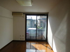 千秋コーポ駅東 105号-10