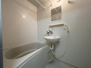 千秋コーポ駅東 203号-6