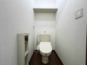千秋コーポ駅東 203号-7