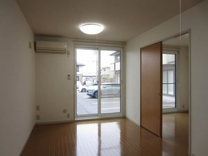 ルミエールＣ 102号-2