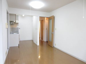 ルミエールＣ 102号-3