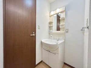 シャンドール東通 201号-4