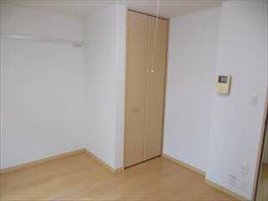 ラゼール　カーザ 105号-3