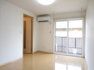 グランソレイユＢ 201号-2