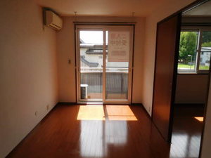 ヴィラージュＣ 202号-2