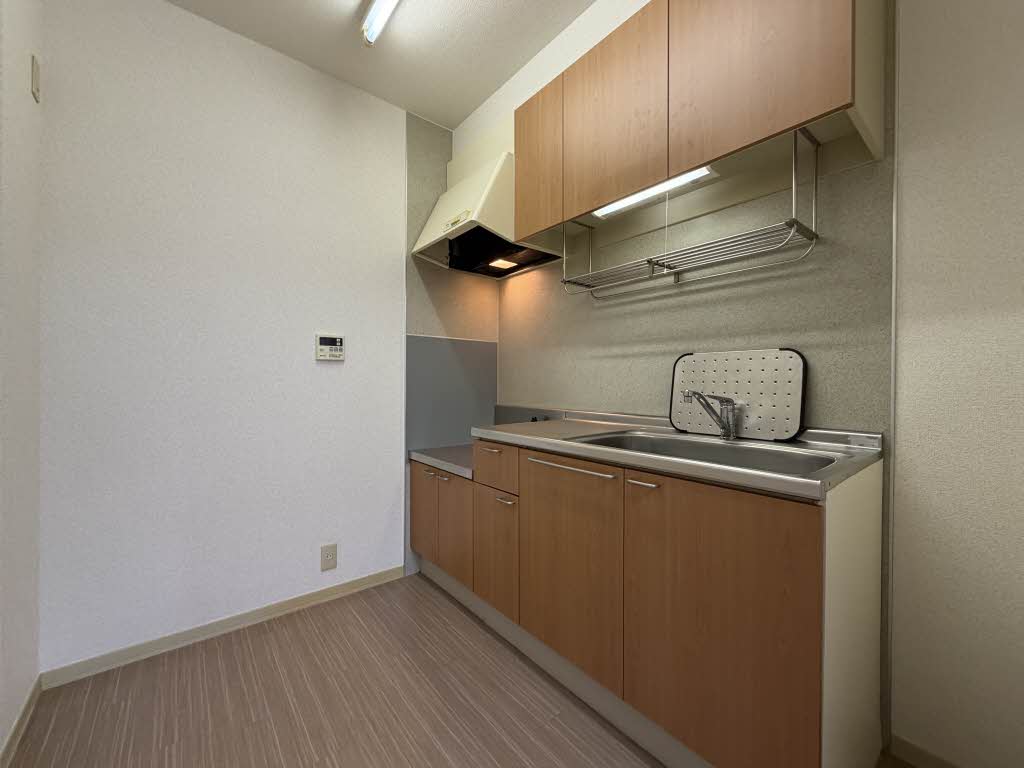 バリュージュ東通 102号-4