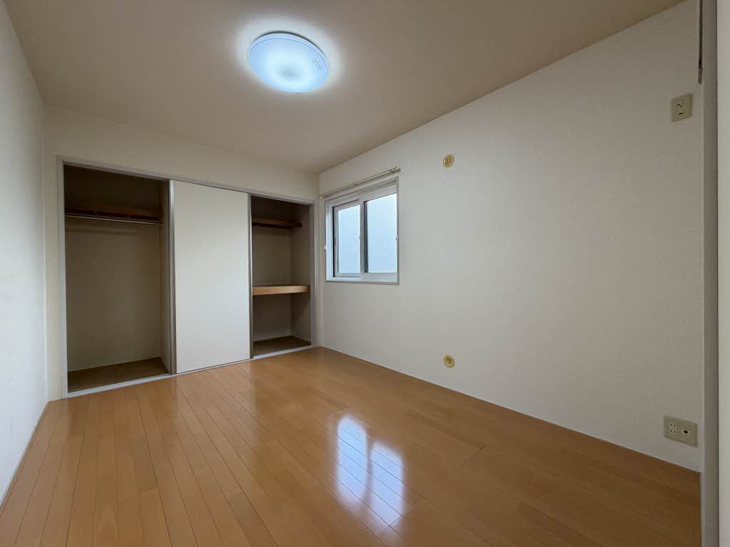 バリュージュ東通 102号-10