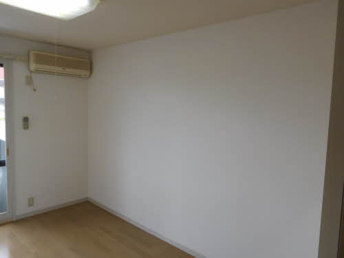 ウィスタリア東通 201号-3