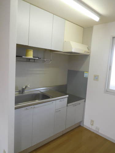 ウィスタリア東通 201号-6