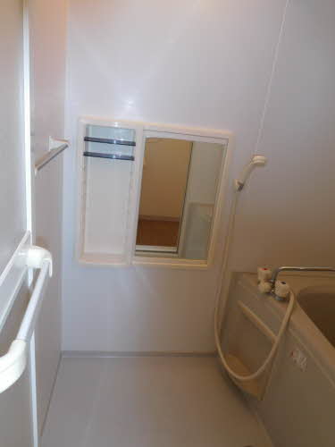 ウィスタリア東通 201号-15