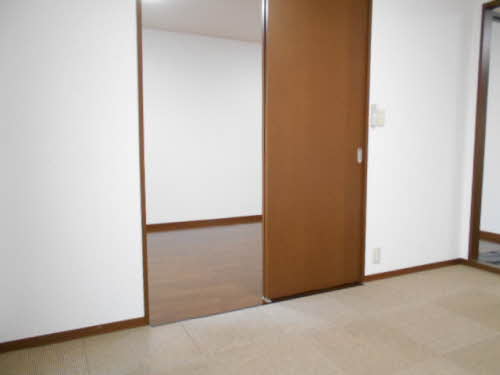 サンリバーA 202号-9