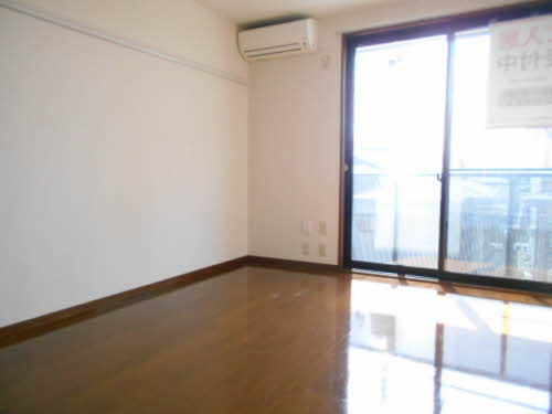 千秋コーポ駅東 205号-2