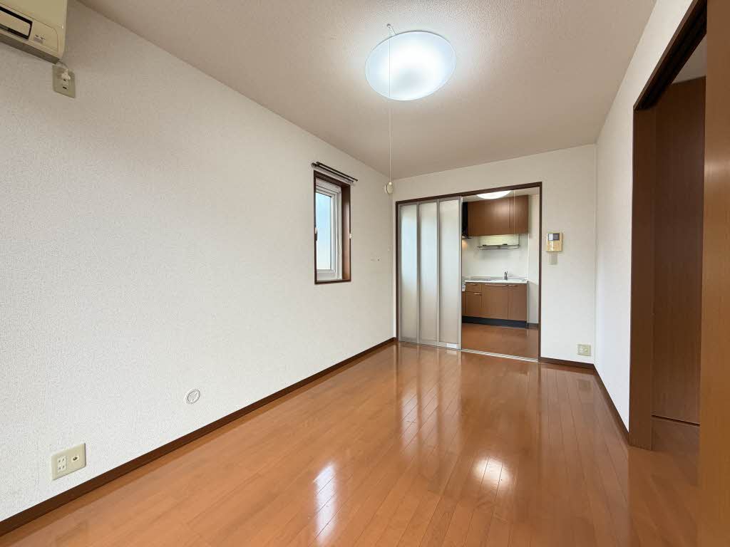 ヴィラージュＣ 101号-3