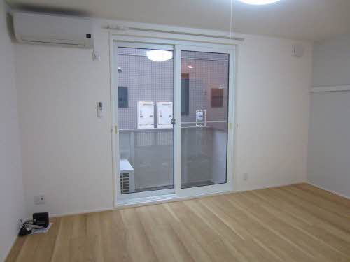 キプロス樋口 101号-2