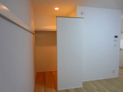 キプロス樋口 101号-5