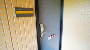 シャーメゾンリバーサイド 201号-2