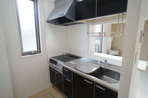 シャーメゾンモルダウＢ 101号-3