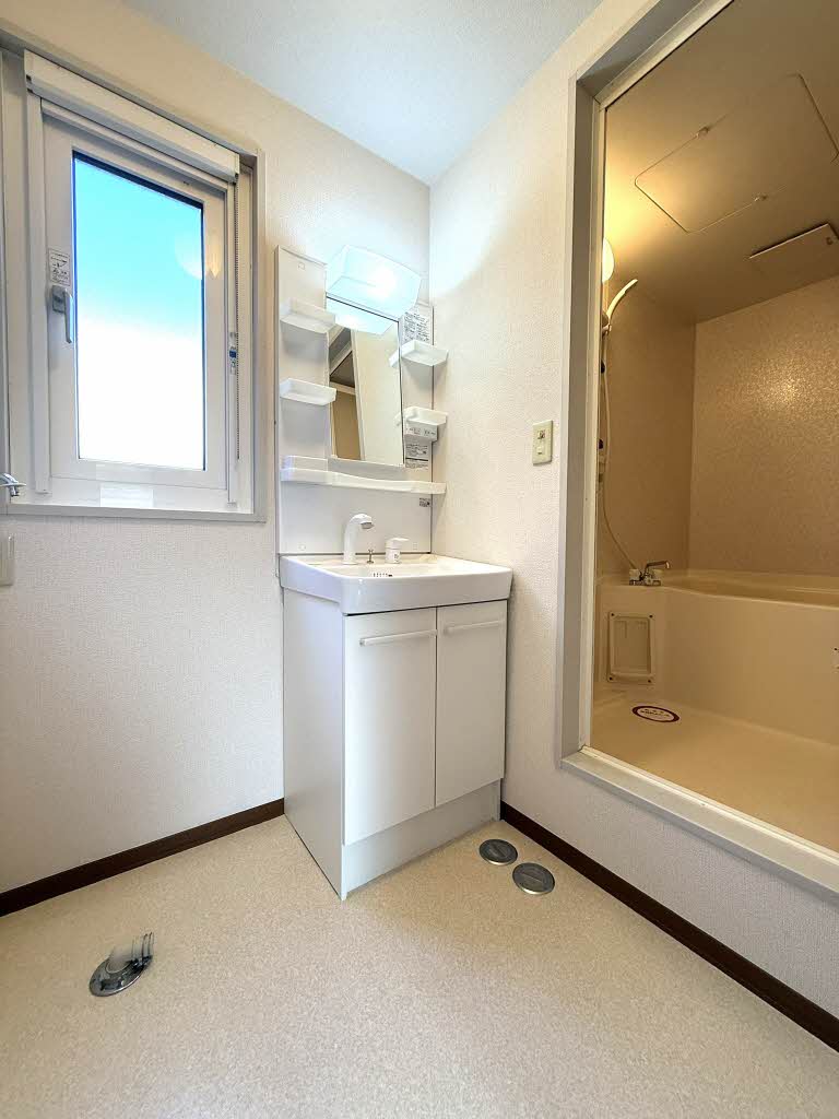 メゾン・ド・ソレイユ 102号-8