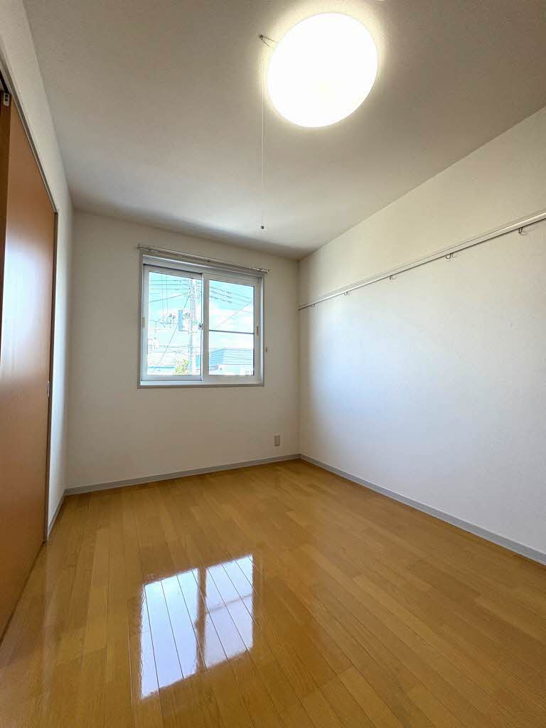 ディアコ－ト桔梗野 201号-8