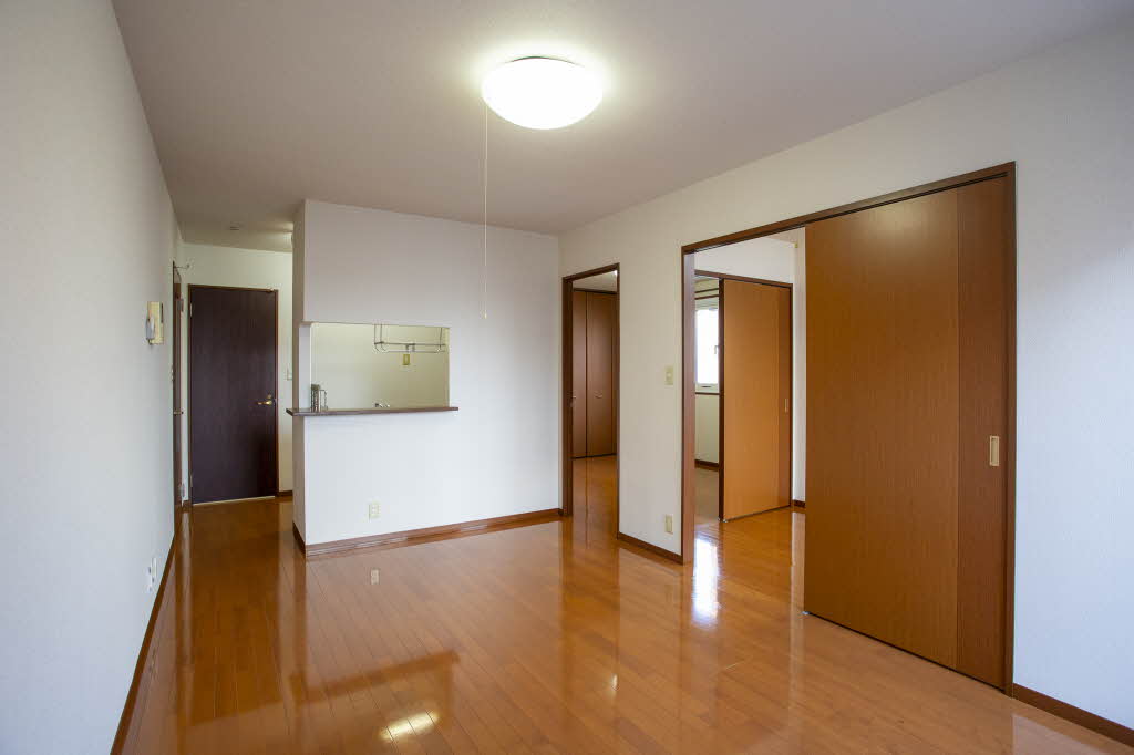 シャーメゾンメイＣ 102号-3