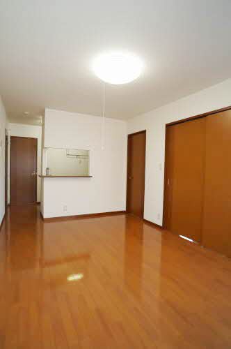 シャーメゾンメイＤ 102号-2