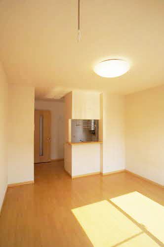 シャーメゾンサンゾーナ 101号-2