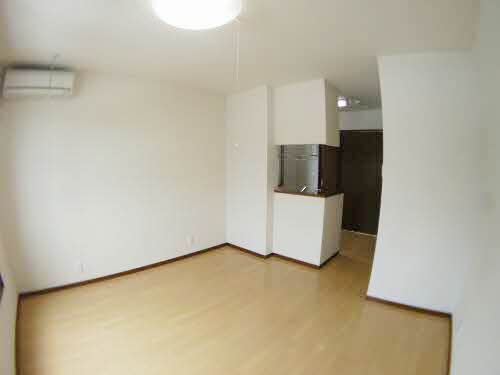 シャーメゾン・ポルト 201号-2