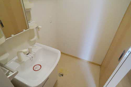 シャーメゾンルミエール 102号-8