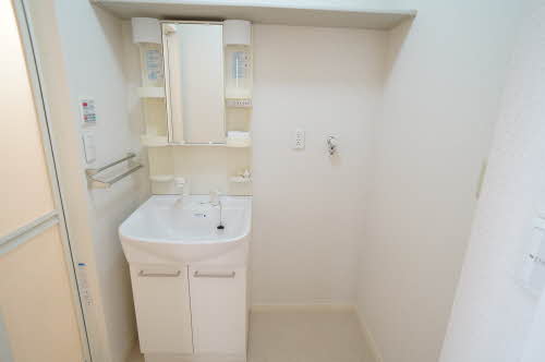 シャーメゾンビアンコ 101号-9