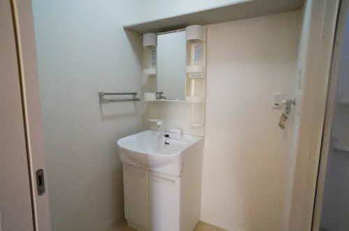 シャーメゾンモルダウA 202号-5