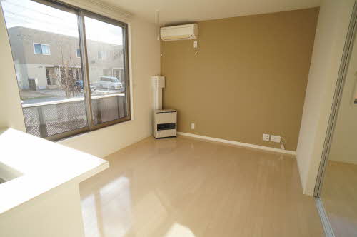 シャーメゾンモルダウＢ 101号-2