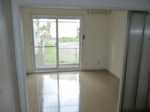 サンライズ・インＢ 202号-2