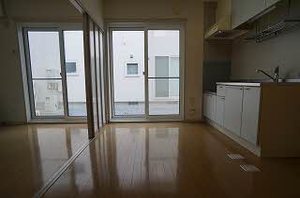 メゾン・ド・ファミーユC 102号-2