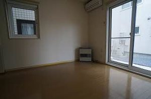 メゾン・ド・ファミーユC 102号-3