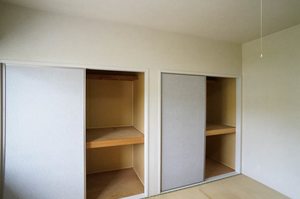 メゾン・ド・ファミーユD 202号-8